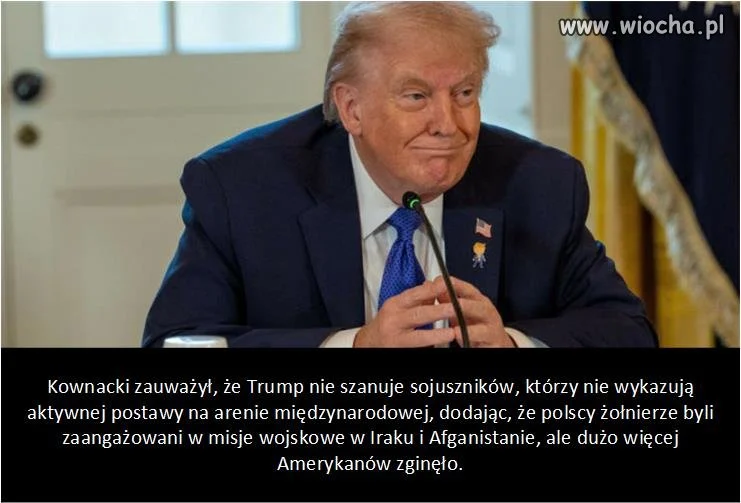 Strona prawa usprawiedliwia pomarańczowego.