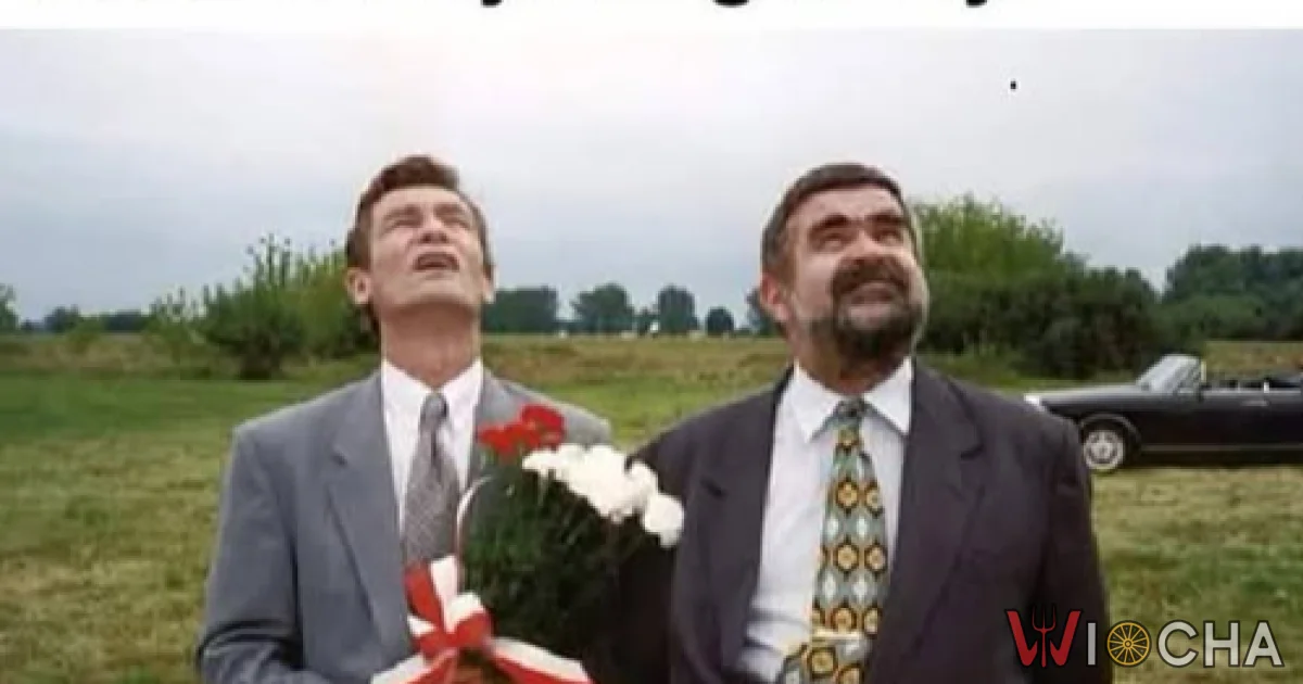 Za nimi delegacja PiSu i Zondy.