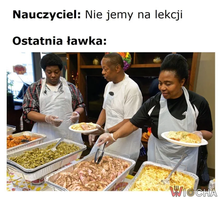 Ostatnia ławka właśnie się delektuje