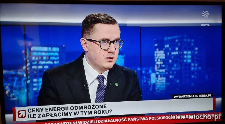 Minister energii Miłosz Motyka mówi na Polsacie, że wysokie rachunki za prąd spadną jak wybudują te dwie elektrownie atomowe