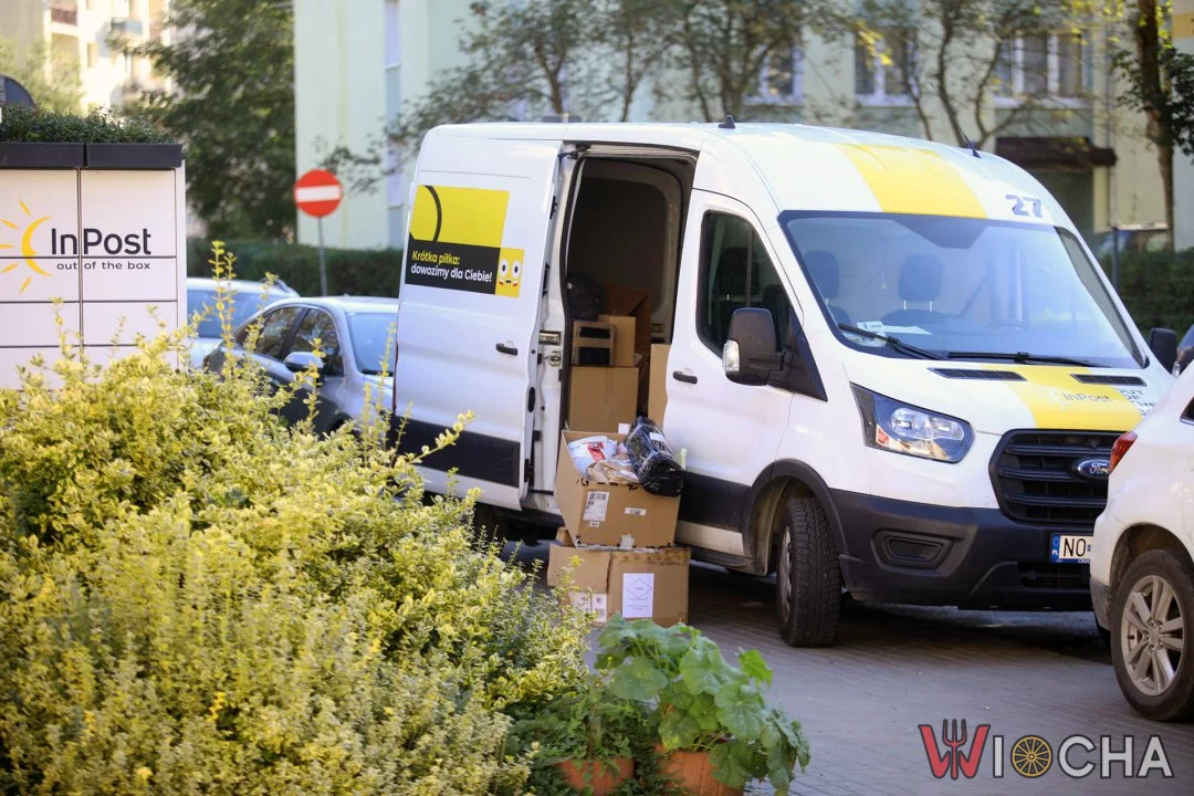 Wysłali bagaż InPostem do Hiszpanii. Po 53 dniach odebrali go… w Warszawie