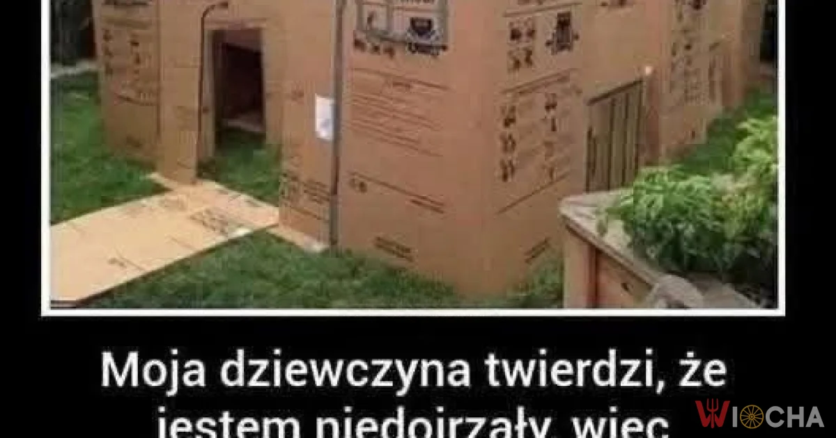 Fort z kartonów - zakaz wejścia