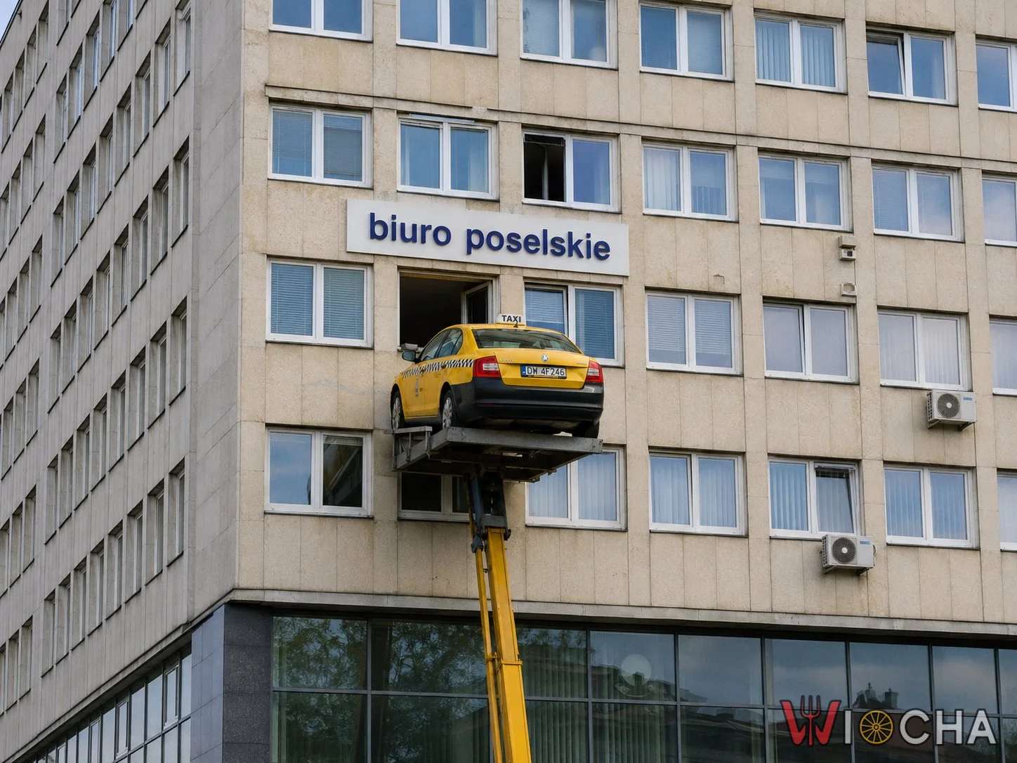 Taxi do biura?