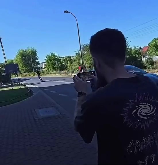 Ukrainiec zaliczył glebę na hulajnodze