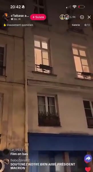 Mieszkaniec lał gorącą wodę na protestujących, którzy rabowali sklepy na jego ulicy