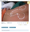 Najpopularniejszy "rysunek" kremem na plecach.