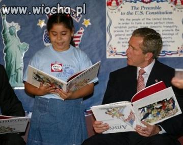 Bush czyta dzieciom.