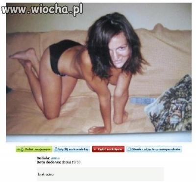Na czworaczka.