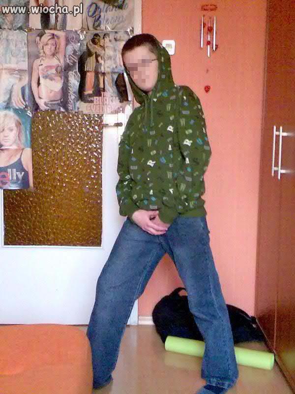 Młody dresiarz