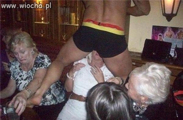Striptiz dla staruszek.