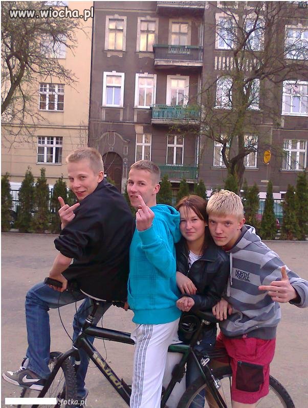Z cyklu gówniażeria na fotce