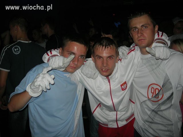 Uwaga! Motomysz w natarciu...