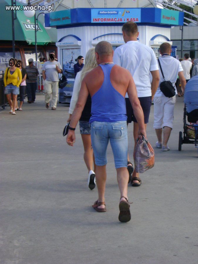Pełen lansik... ale chyba mi stringi wlazły w pupcię 