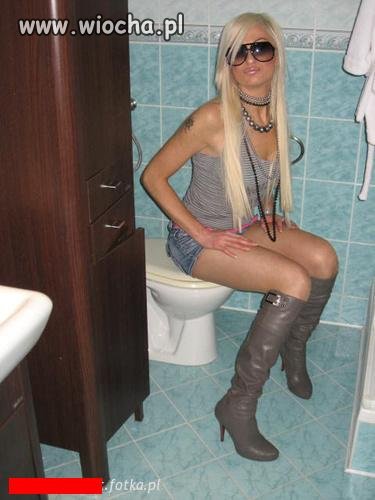 Blond + dzóbek + kibel
