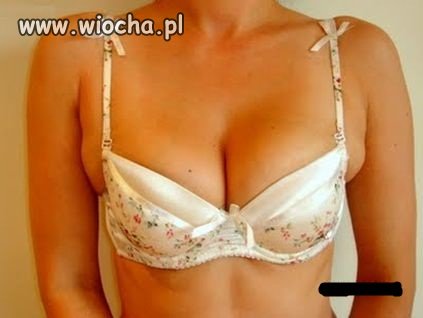 Czy biust wciśnięty w zbyt mały stanik