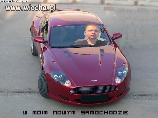 W jego nowym samochodzie