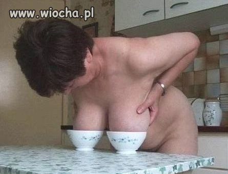 Kawa z mleczkiem? Grysik?