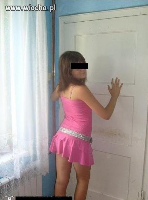 Dobra poza + brudne drzwi =