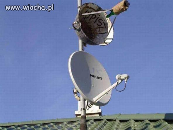 Wiejski satelita szpiegowski.
