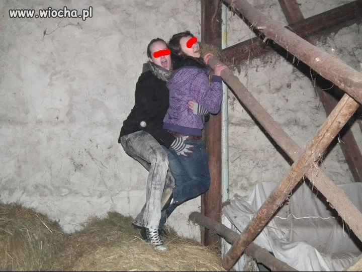 Zabawy na sianie