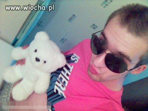 Wczoraj dostałam od niego komentarz na profilu: 