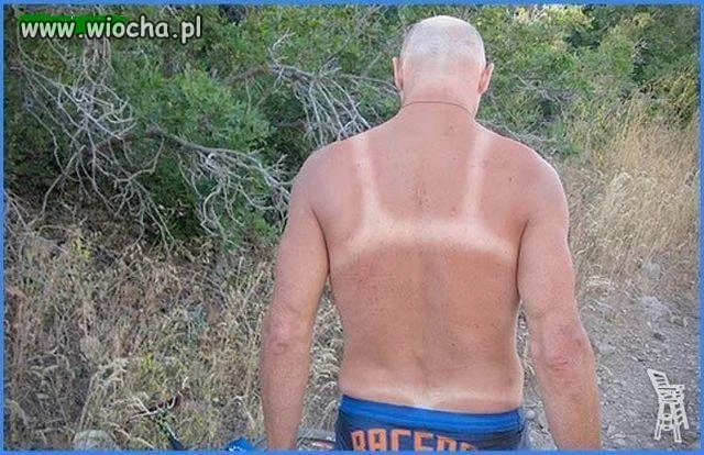 Facet pomylił stroje ?