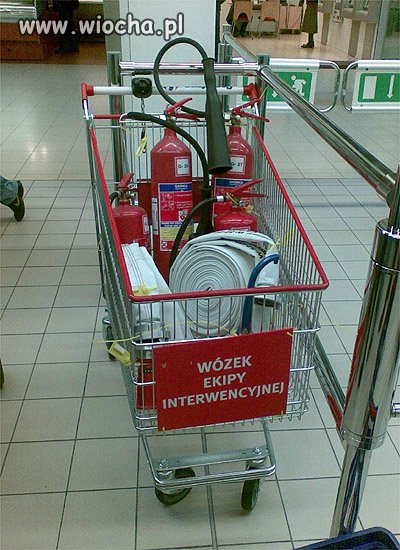 Od dziś strażacy mają nowe wozy strażackie