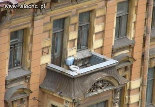 Nowoczesna toaleta !!! 