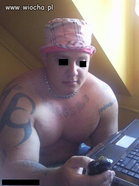 Gangsta w dziecięcym "garnku"...
