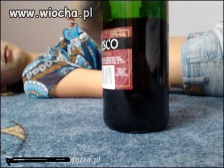 Ona ma 14 lat. I ten podpis pod zdjeciem ;