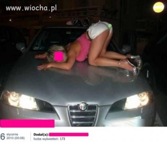 Lalunia się wypina