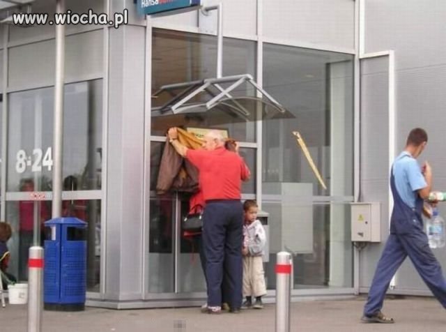 Kochanie zasłoń mnie,żeby nikt nie widział..
