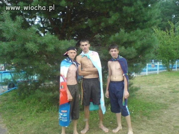 Ręcznikowi, super bohaterowie.