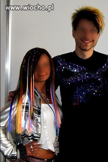 Ta z lewej ma być pedagogiem...