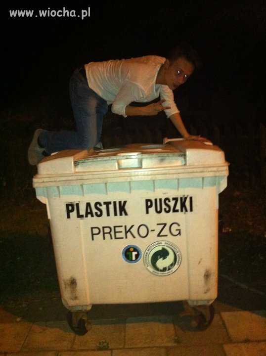 Podpis pod zdjęciem "Modeleczka Śmieciareczka"