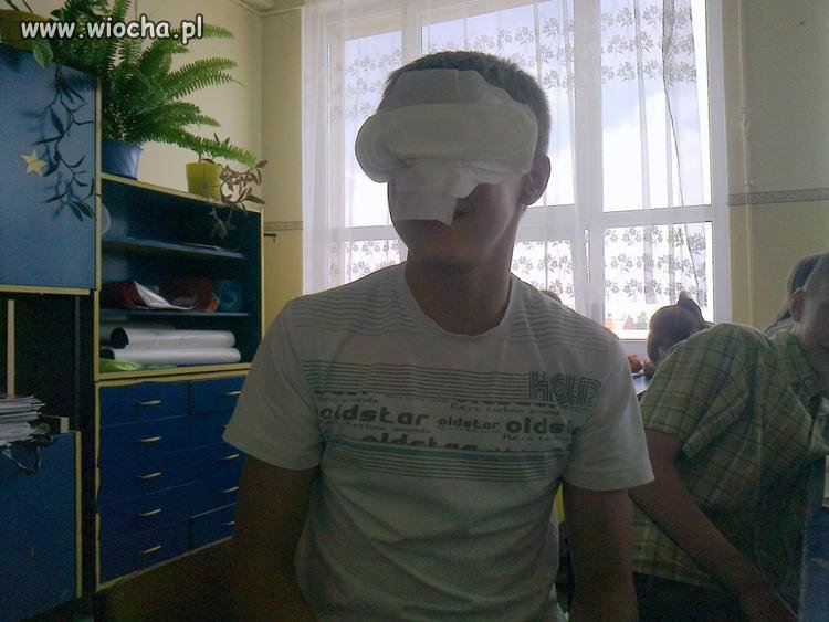 Podpaska na oczy.