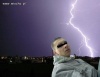 Chyba go piorun poraził :)