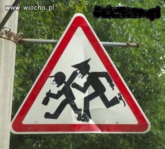 Nowy znak ostrzegawczy.