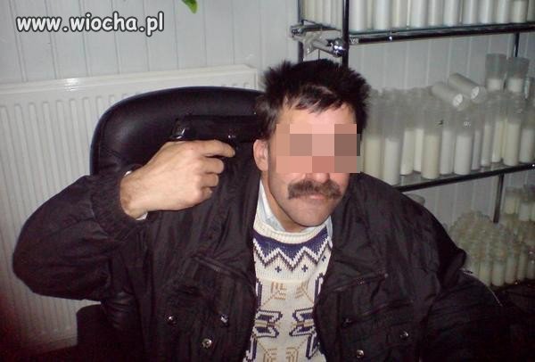 Brak popytu na znicze.