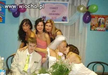 Panna młoda woli koleżankę