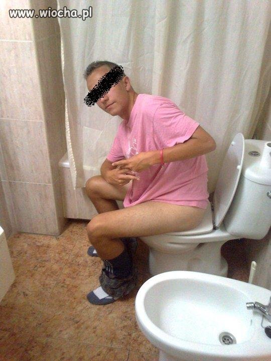 Modna fota w kiblu!