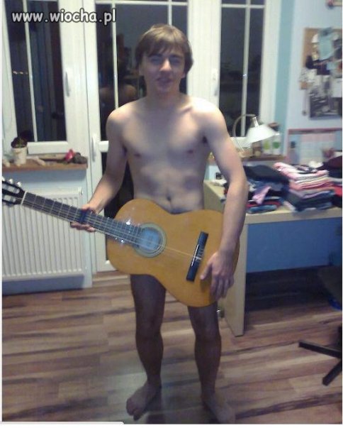 Chłopiec z gitarą