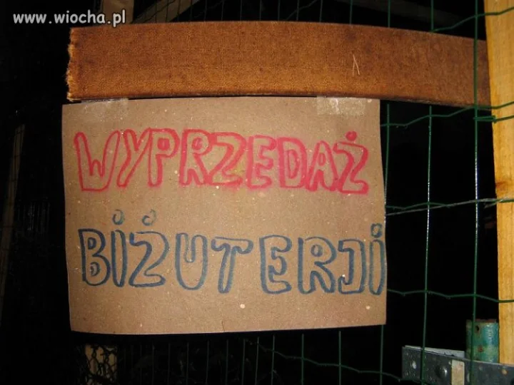 Wyprzedaż biżuterji
