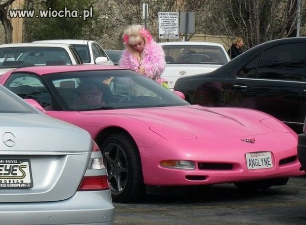 Różowa corvette...