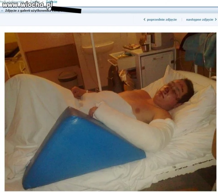 Kolejny chwalący się
