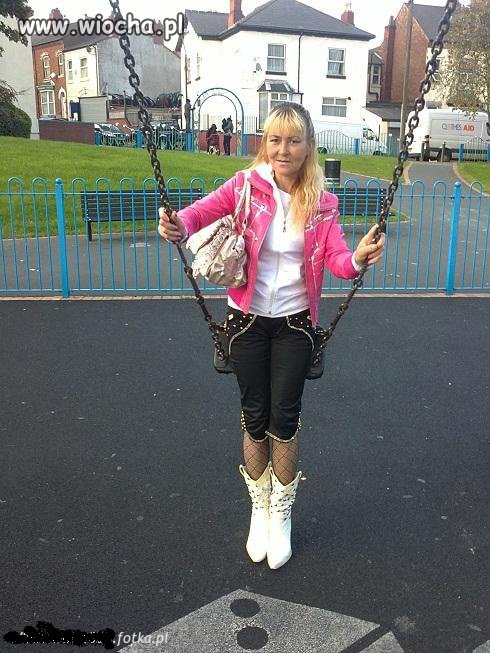Barbie na huśtawce