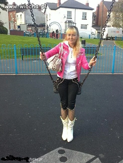Barbie na huśtawce
