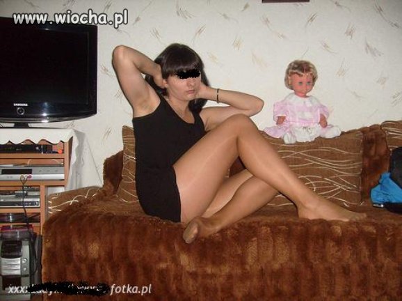 Lans na lalkę, niedogolone pachy