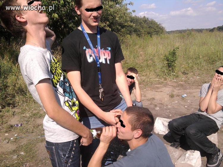 żal patrzeć