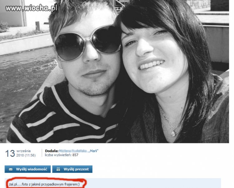 "Foto z jakimś przypadkowym frajerem"